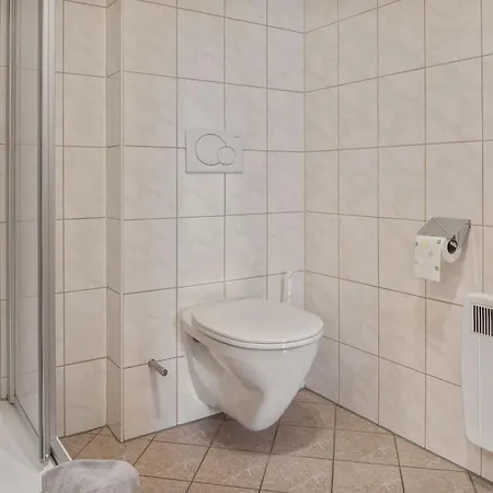Apartment Close To Skiing *