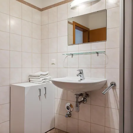 Apartment Close To Skiing *