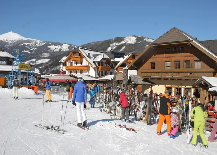 In Lungau, Right Next To The Lift Lägenhet